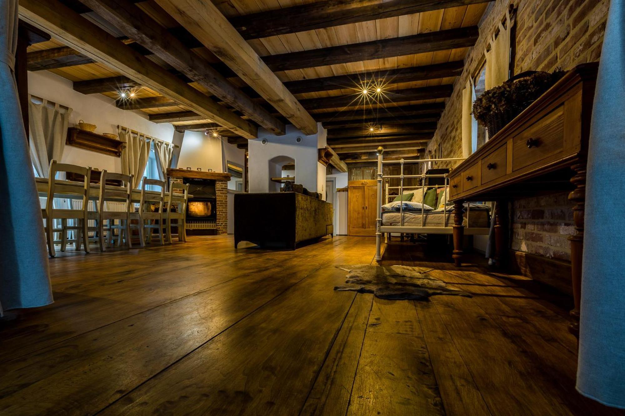 Bed and Breakfast Gosciniec Pod Zajacem Oleśnica Esterno foto