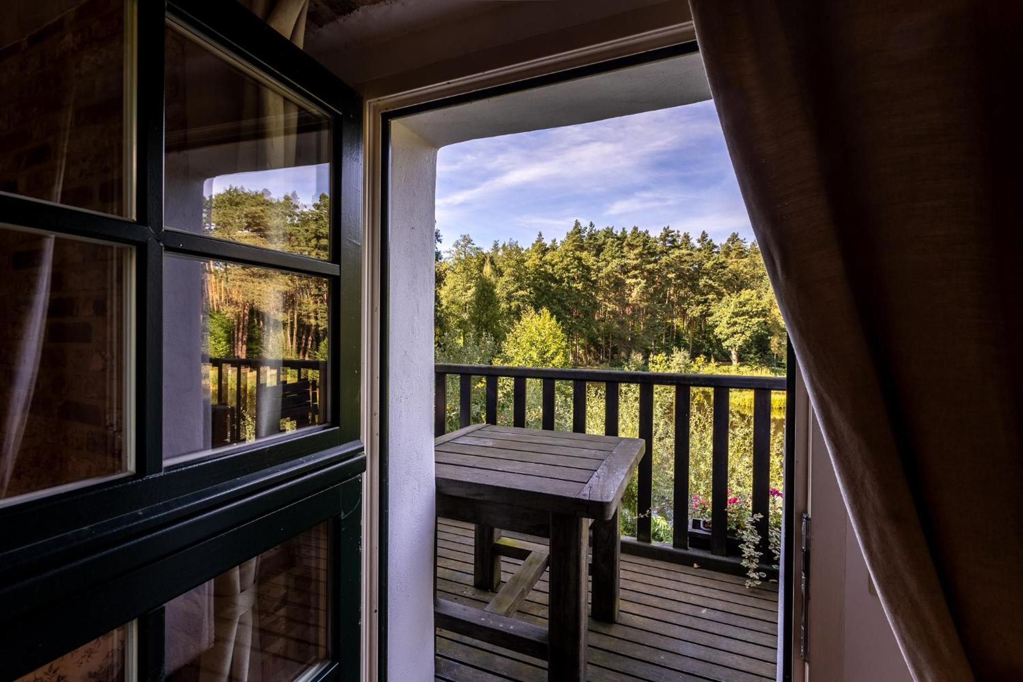 Bed and Breakfast Gosciniec Pod Zajacem Oleśnica Esterno foto
