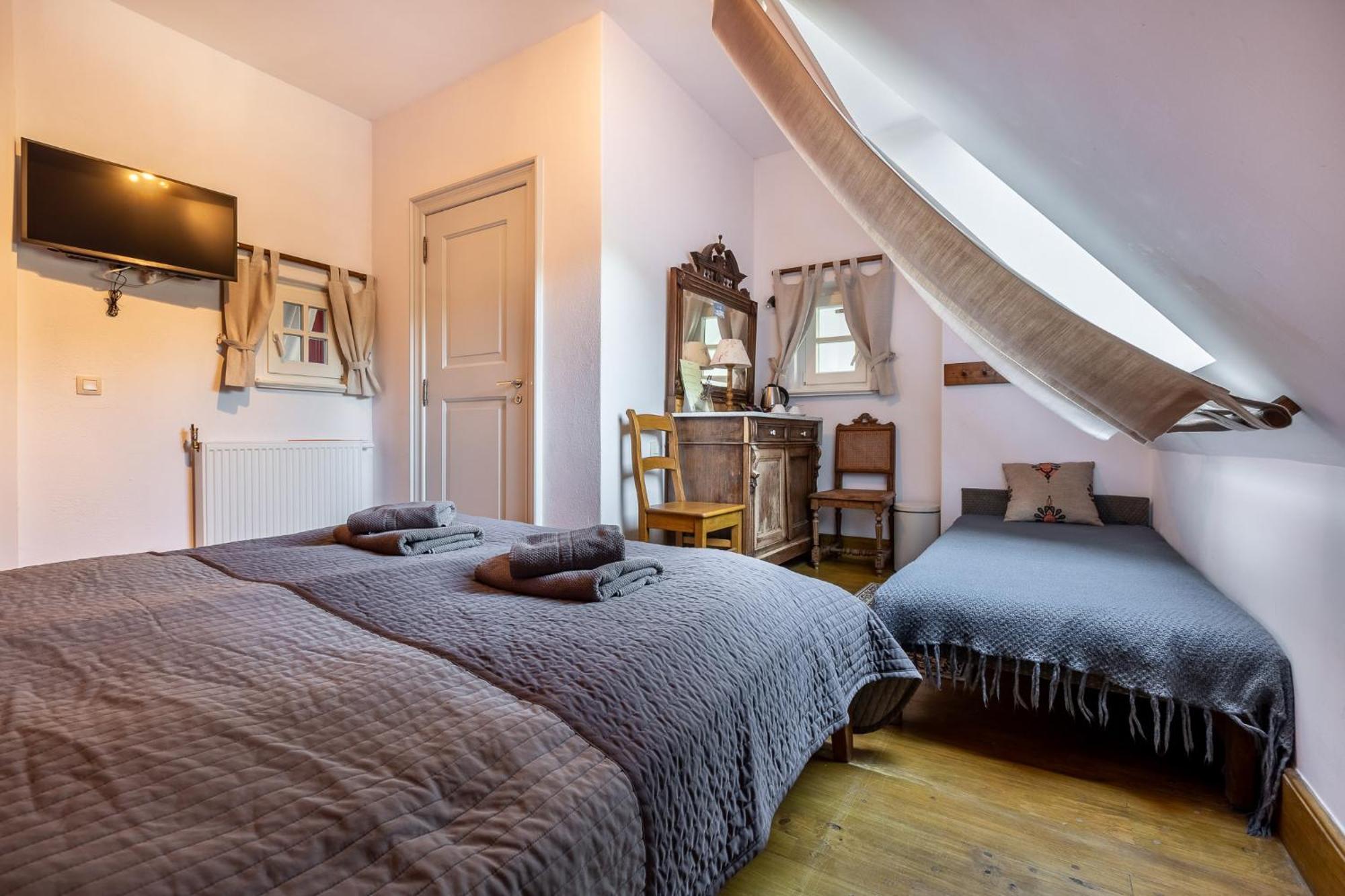 Bed and Breakfast Gosciniec Pod Zajacem Oleśnica Esterno foto