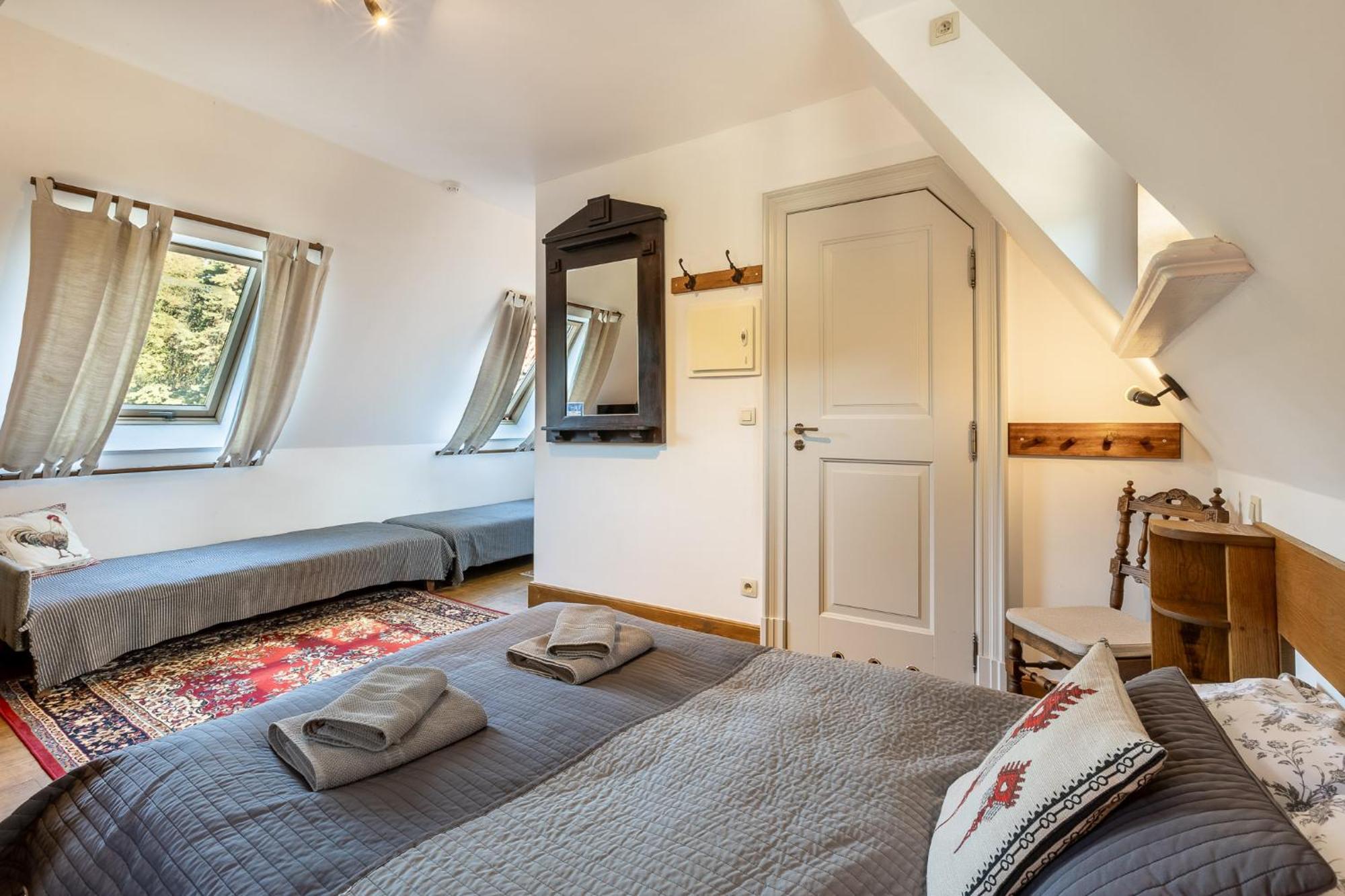 Bed and Breakfast Gosciniec Pod Zajacem Oleśnica Esterno foto