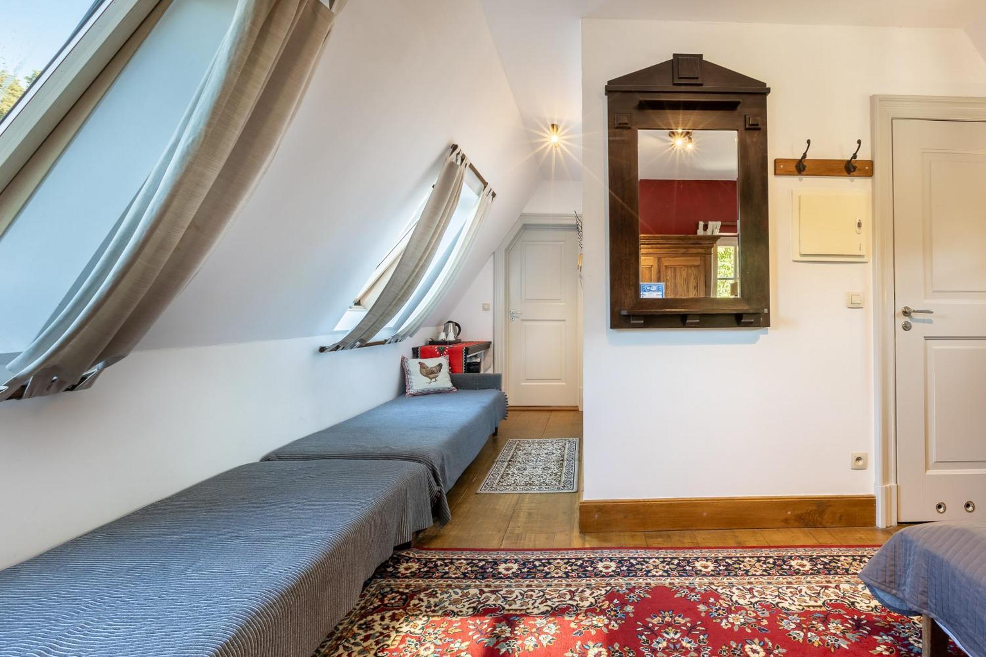 Bed and Breakfast Gosciniec Pod Zajacem Oleśnica Esterno foto