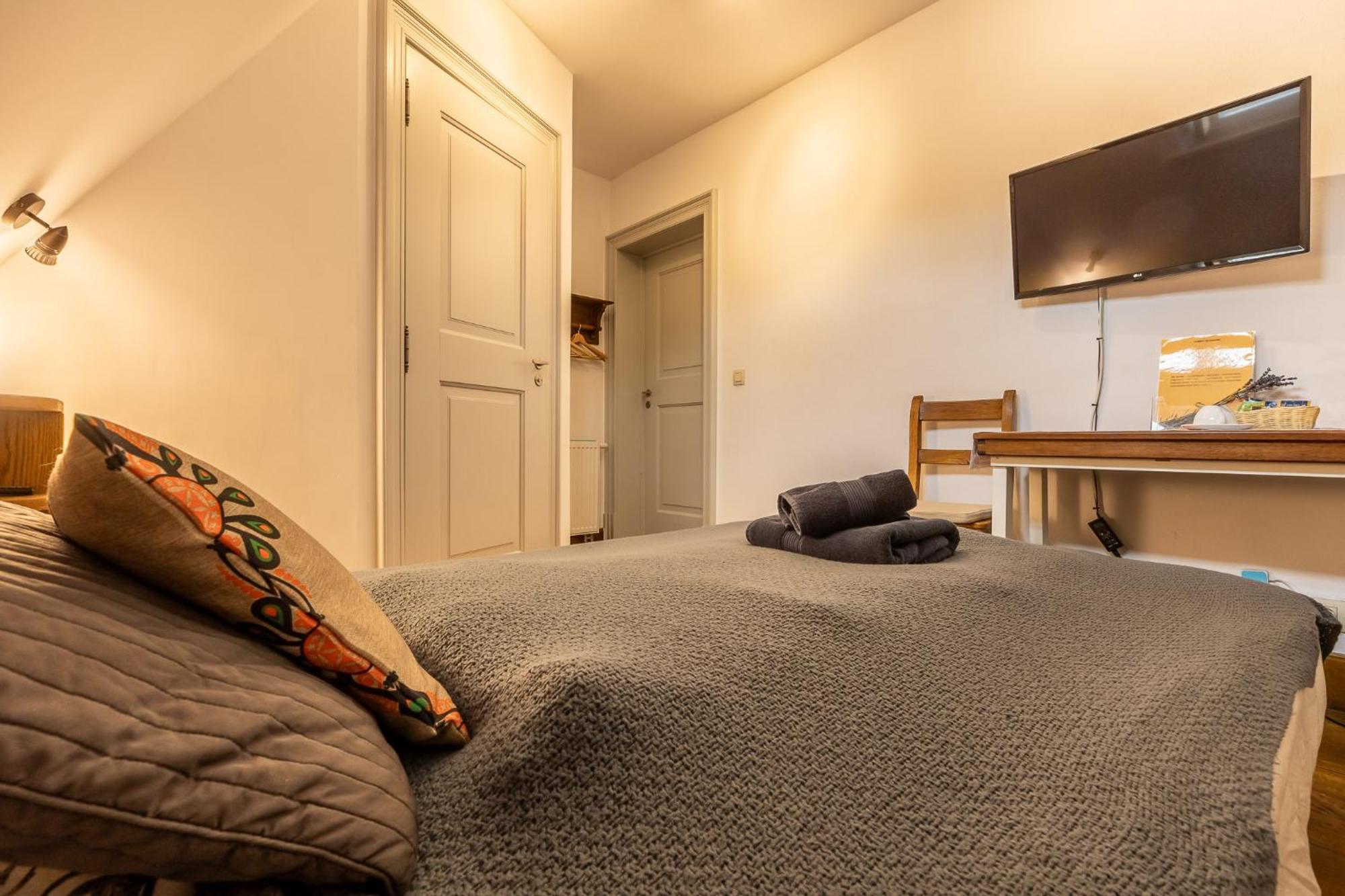 Bed and Breakfast Gosciniec Pod Zajacem Oleśnica Esterno foto