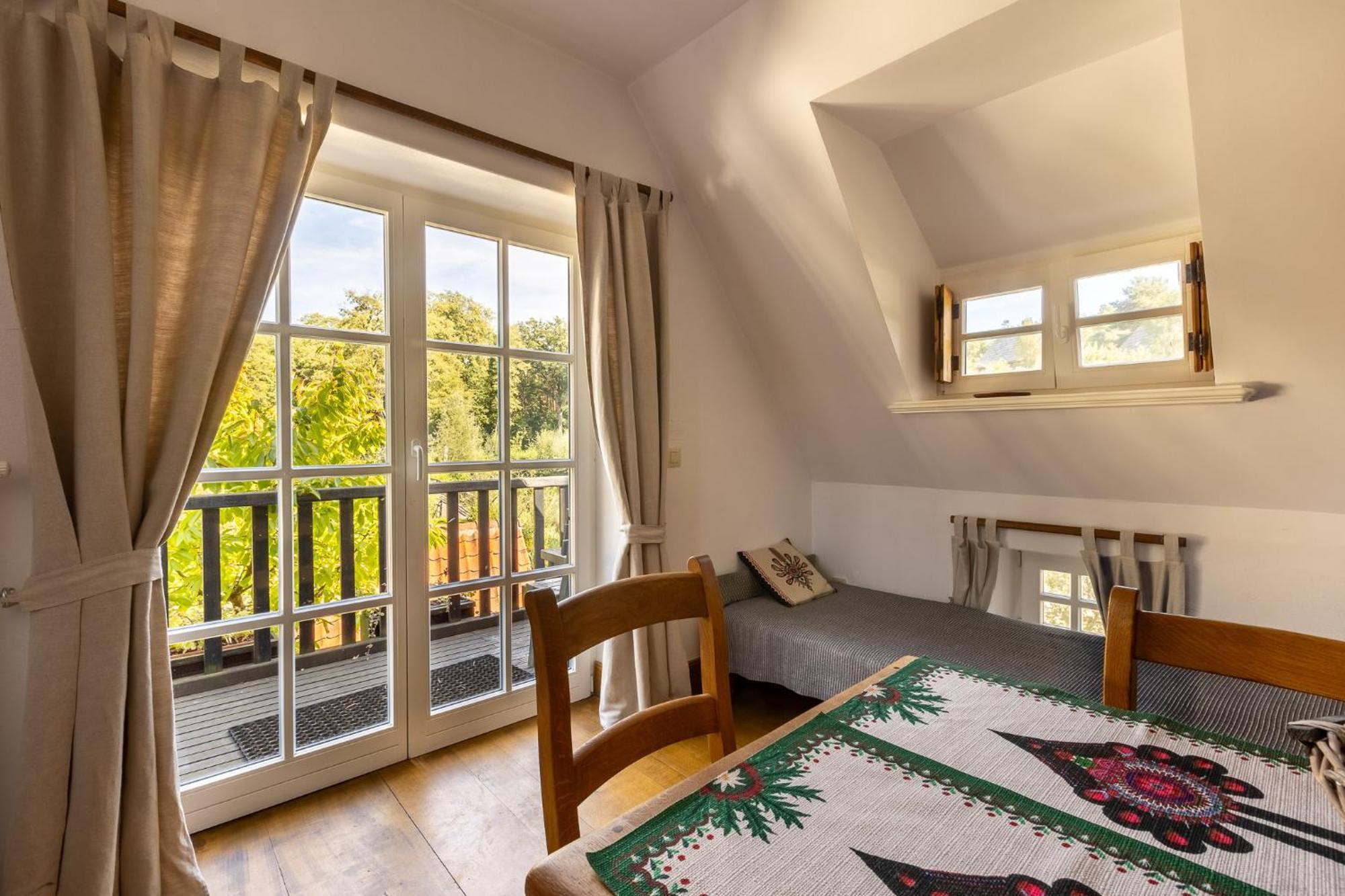 Bed and Breakfast Gosciniec Pod Zajacem Oleśnica Esterno foto