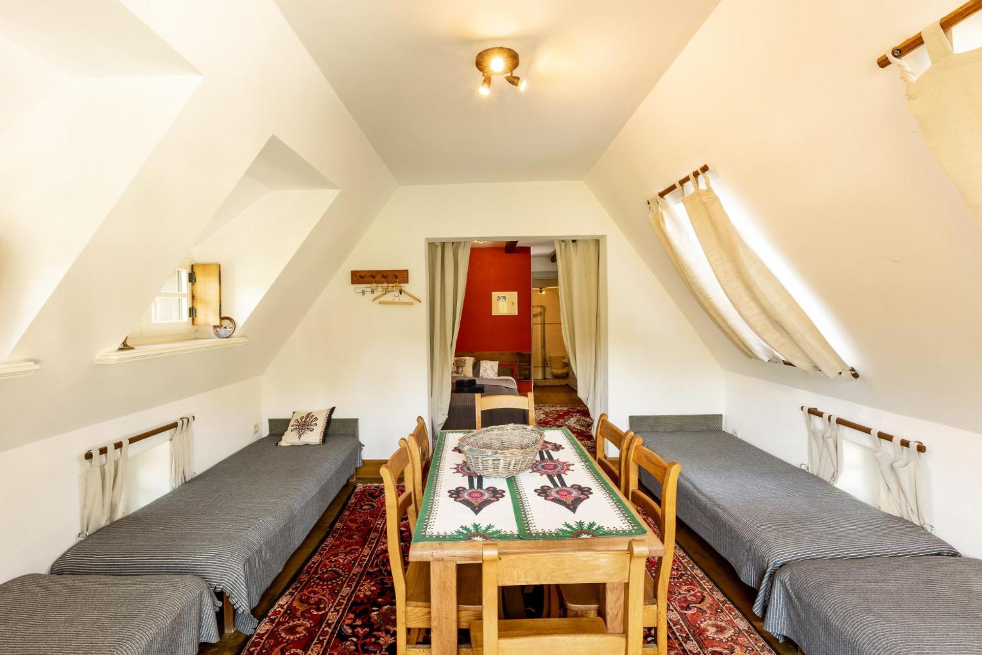 Bed and Breakfast Gosciniec Pod Zajacem Oleśnica Esterno foto